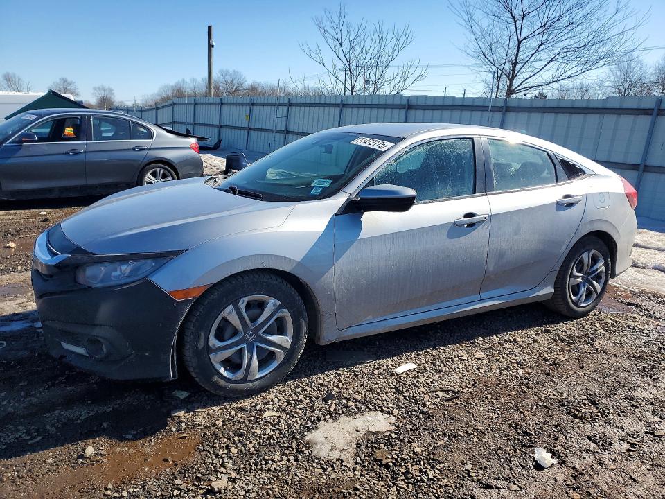 2017 HONDA CIVIC — VIN 2HGFC2F50HH519008