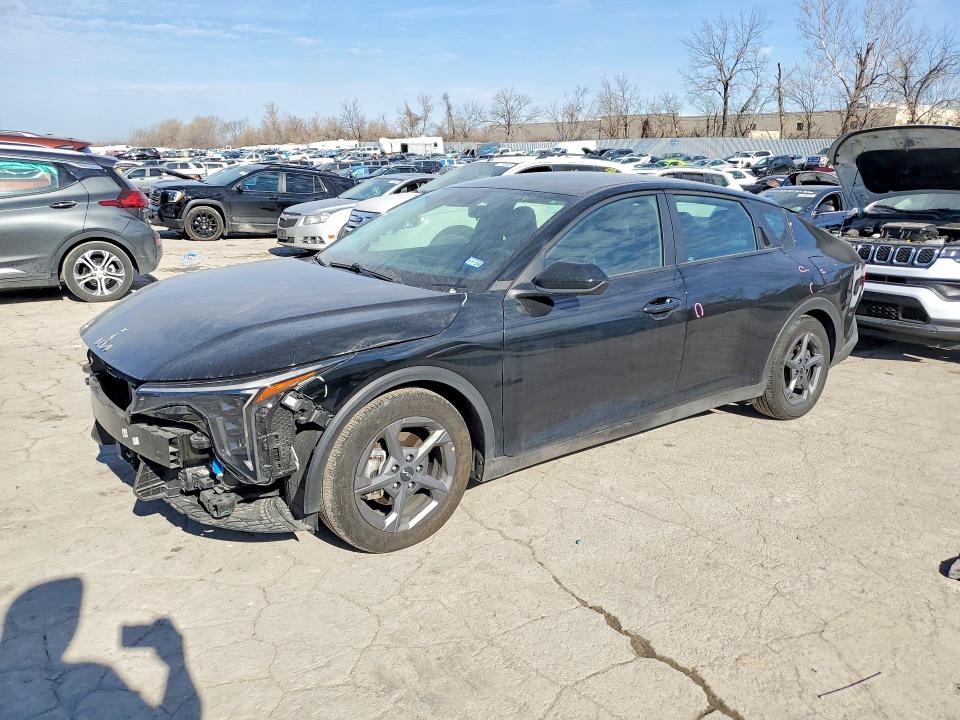 2025 KIA K4 — VIN 3KPFT4DEXSE060005