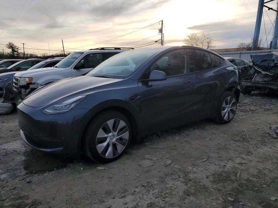 2023 TESLA MODEL Y RWD — VIN 7SAYGDEE9PA097625