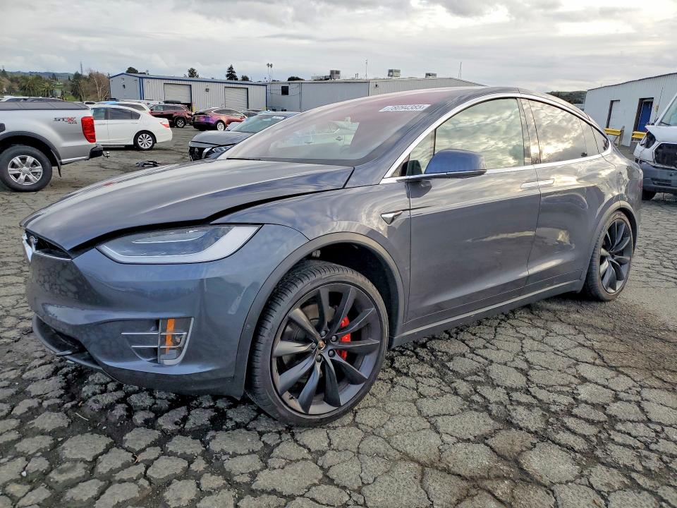 2019 TESLA MODEL X — VIN 5YJXCDE46KF180386