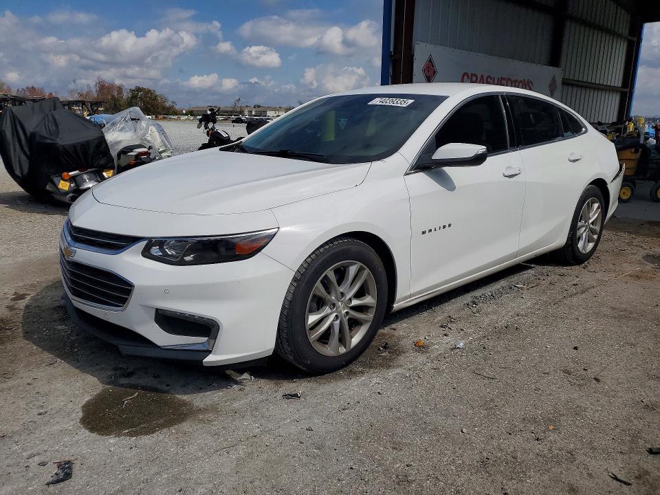 2018 CHEVROLET MALIBU — VIN 1G1ZD5ST2JF197177