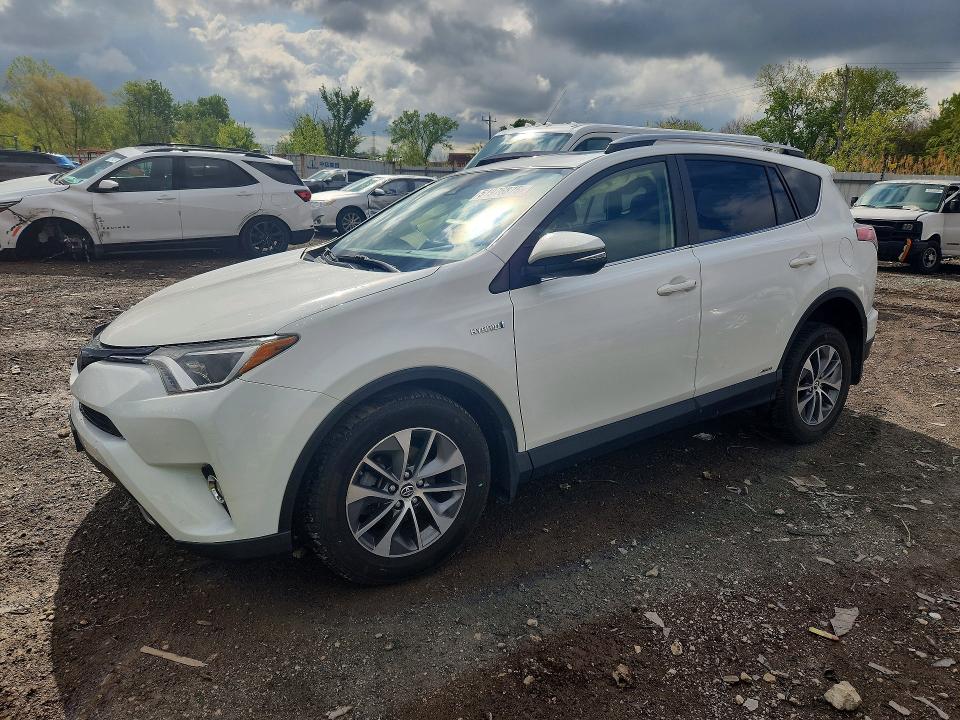 2018 TOYOTA RAV4 HYBRID — VIN JTMRJREV5JD243729