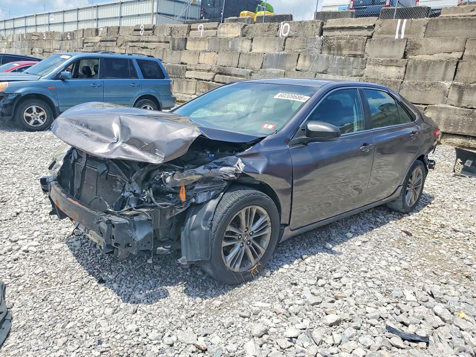 4T1BF1FKXHU334557