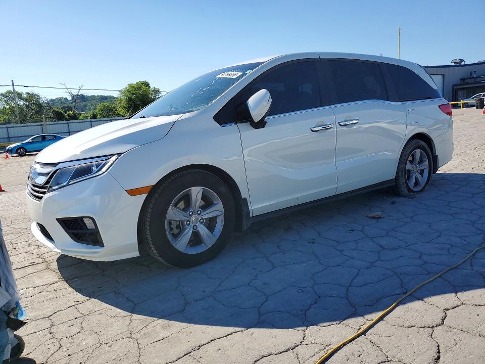 2018 HONDA ODYSSEY — VIN 5FNRL6H57JB101606