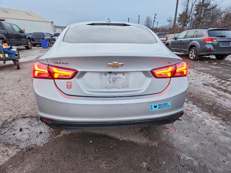 1G1ZD5ST6KF156620