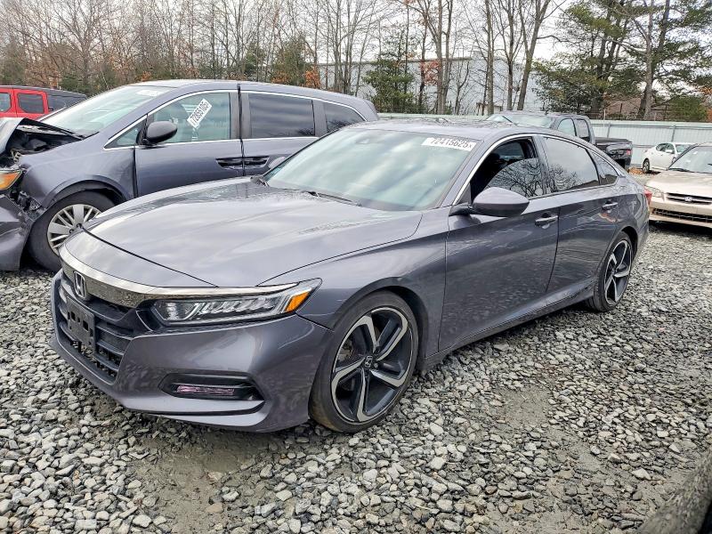 2018 HONDA ACCORD — VIN 1HGCV2F33JA050352