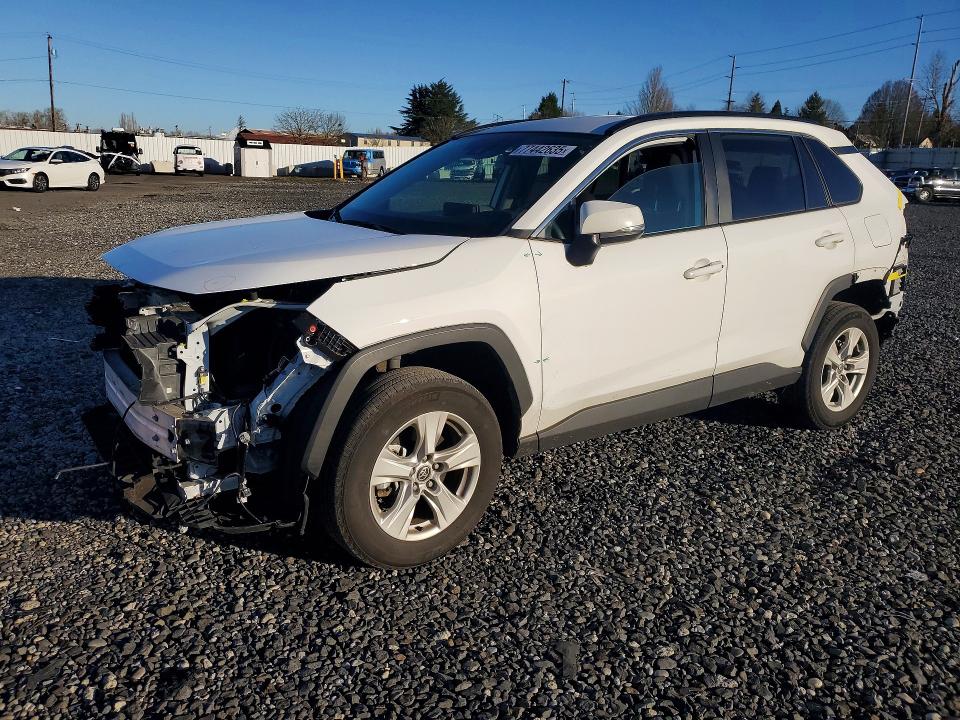 2021 TOYOTA RAV4 — VIN 2T3P1RFV3MW242950