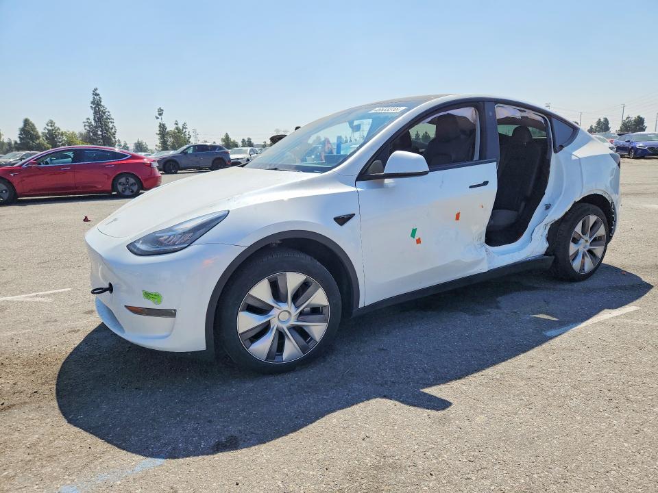 2023 TESLA MODEL Y — VIN 7SAYGDEE3PA095031