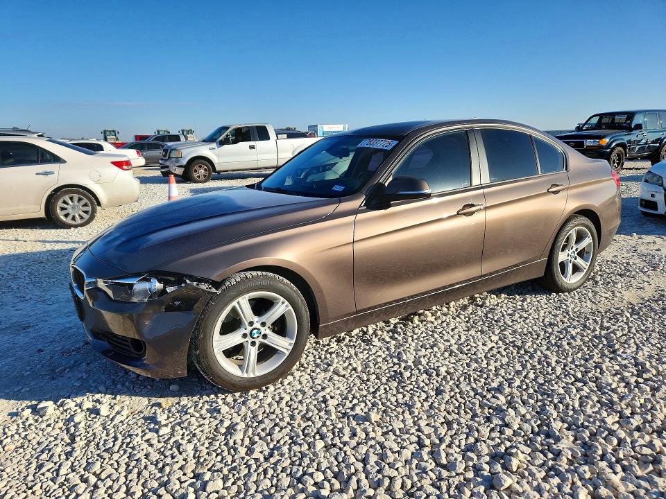 2015 BMW 320 — VIN WBA3B1C52FK137178