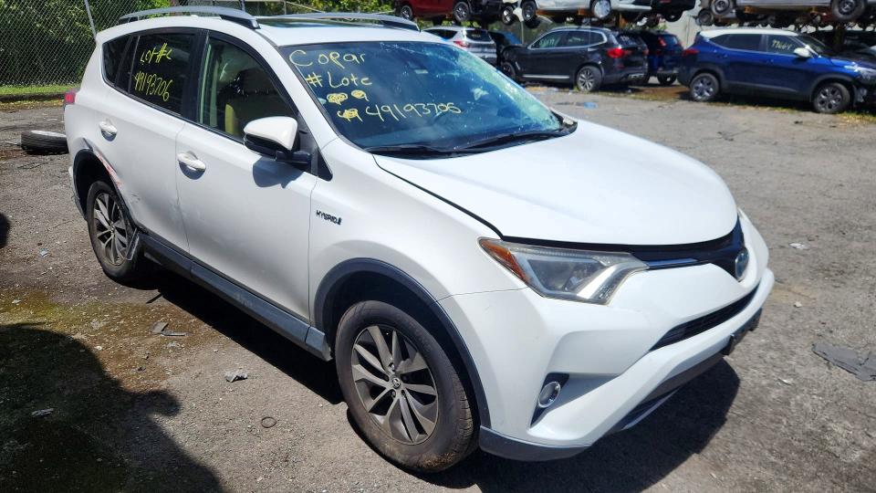 2017 TOYOTA RAV4 HYBRID — VIN JTMRJREV4HD098208