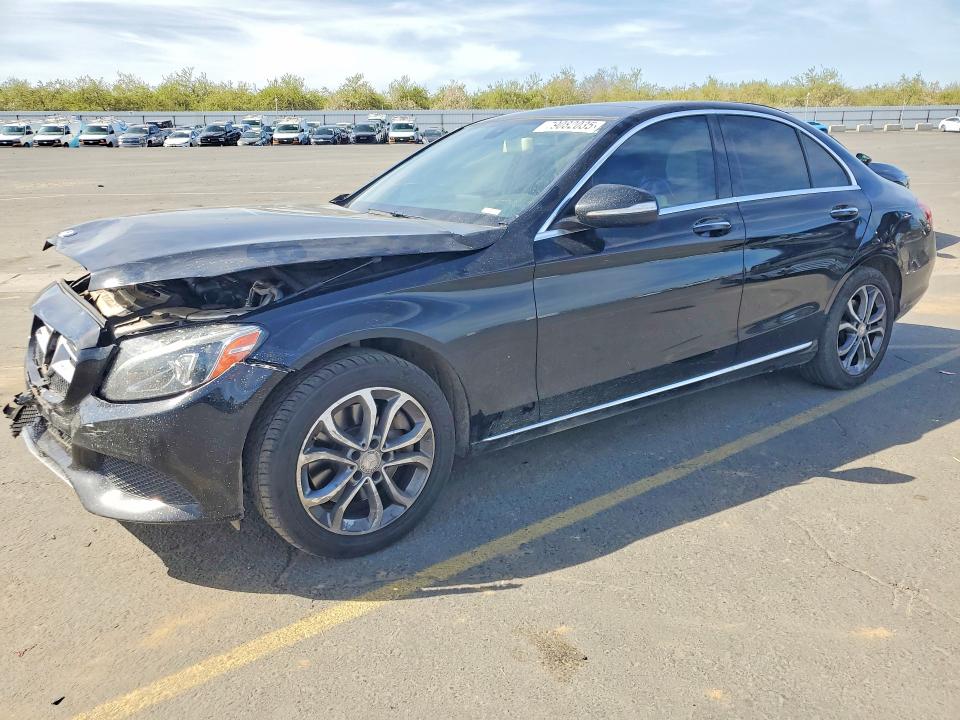 2015 MERCEDES-BENZ C — VIN 55SWF4KB5FU033731