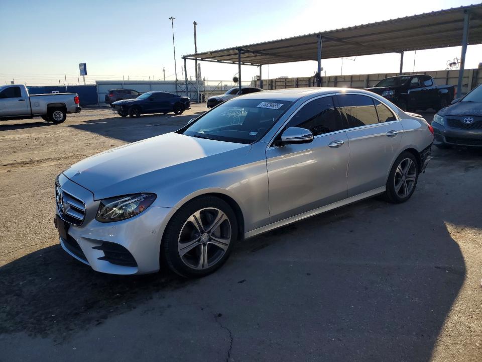 2017 MERCEDES-BENZ E — VIN WDDZF4JB5HA136469