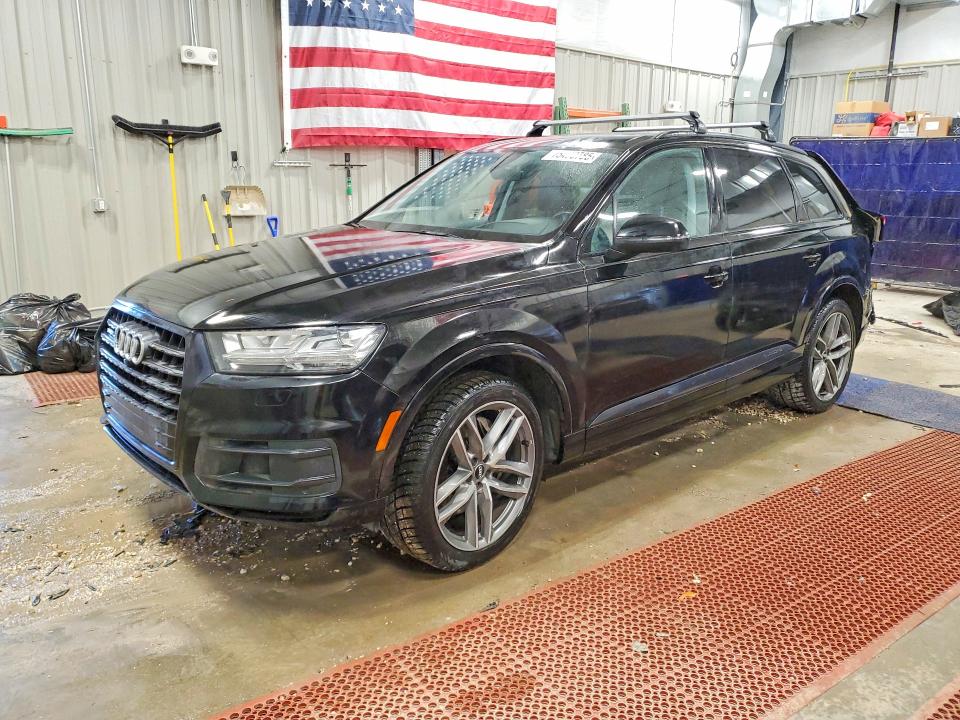 2017 AUDI Q7 — VIN WA1VAAF7XHD028366