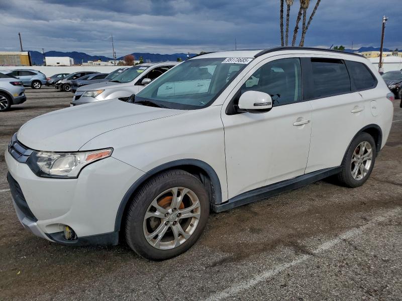 2015 MITSUBISHI OUTLANDER — VIN JA4AD3A33FZ008529