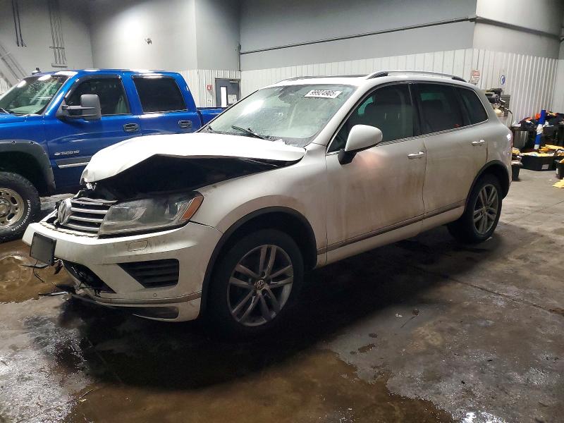 2015 VOLKSWAGEN TOUAREG V6 — VIN WVGEP9BP4FD004761