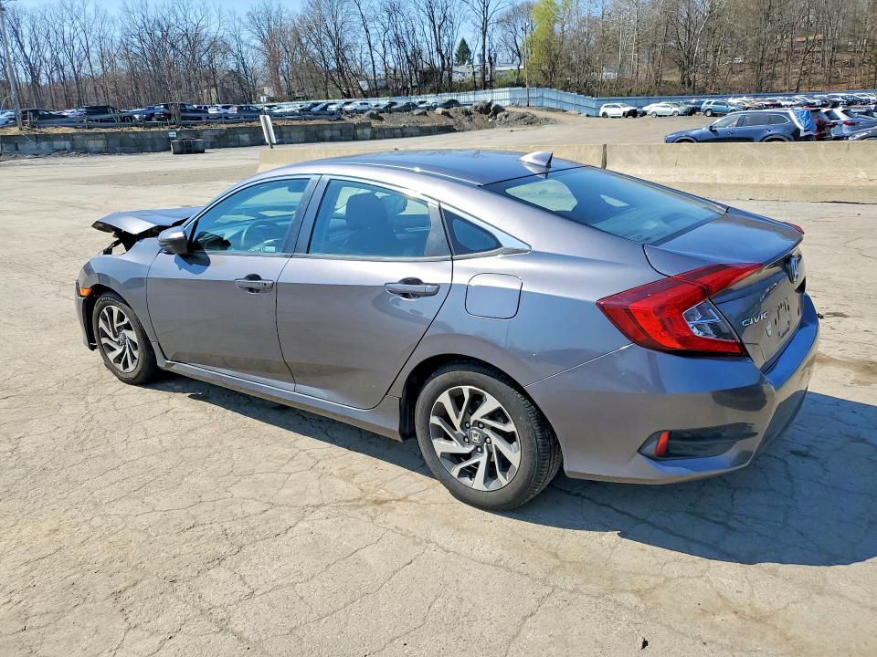 2HGFC2F76JH601462