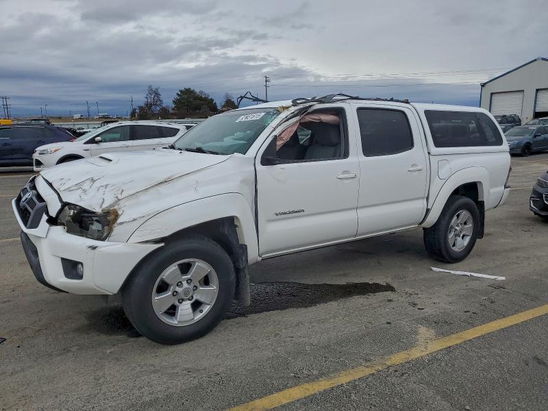 2015 TOYOTA TACOMA DOU — VIN 3TMJU4GN3FM191002