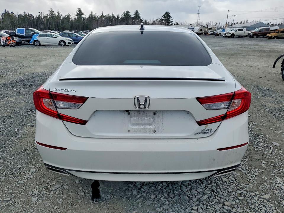 1HGCV2F39NA800665