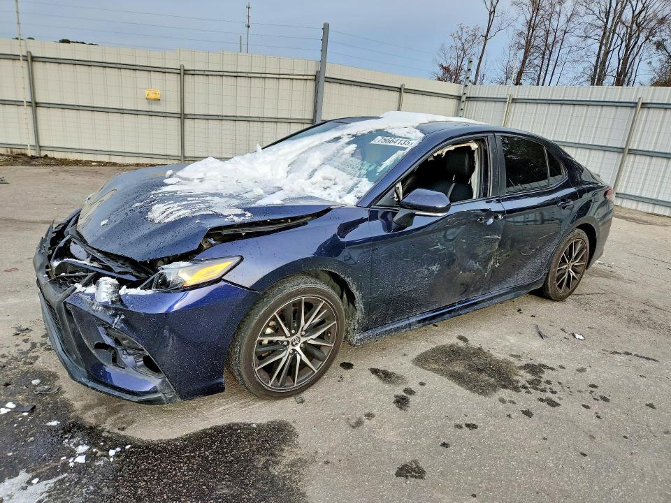 2022 TOYOTA CAMRY — VIN 4T1G11AK2NU626095