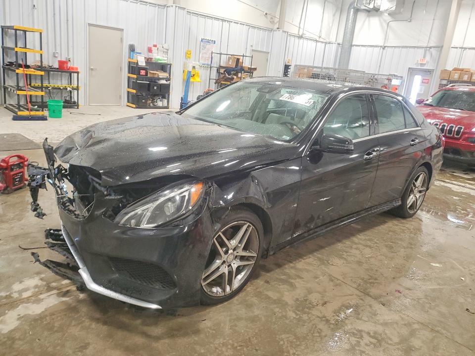 2016 MERCEDES-BENZ E — VIN WDDHF8JB0GB226088