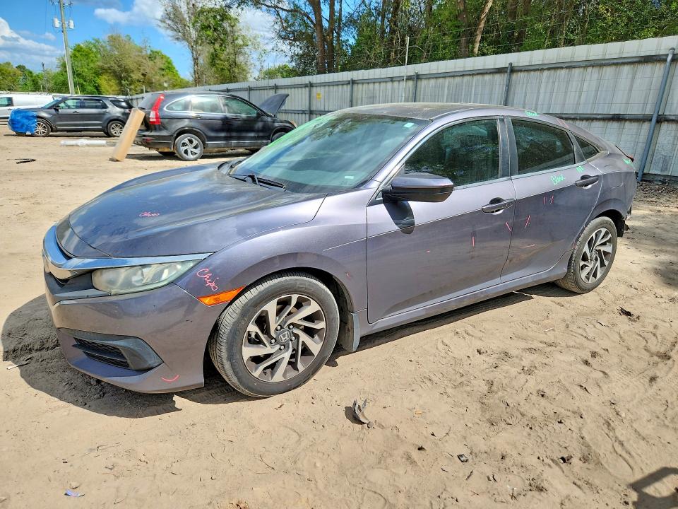 2018 HONDA CIVIC — VIN 19XFC2F74JE001324