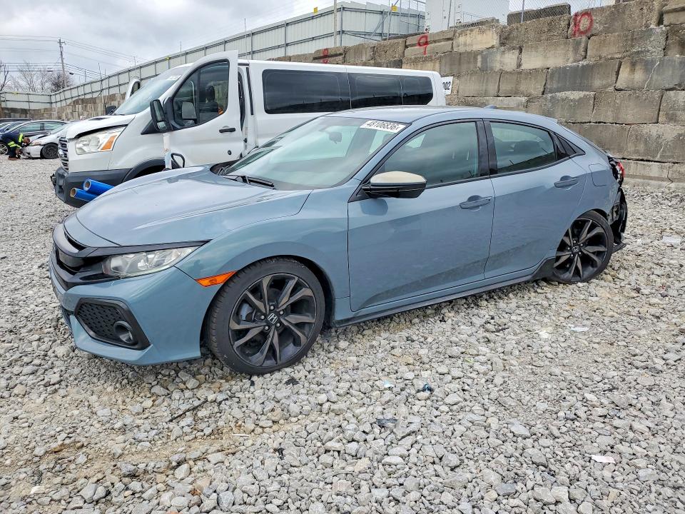2018 HONDA CIVIC — VIN SHHFK7G43JU202709