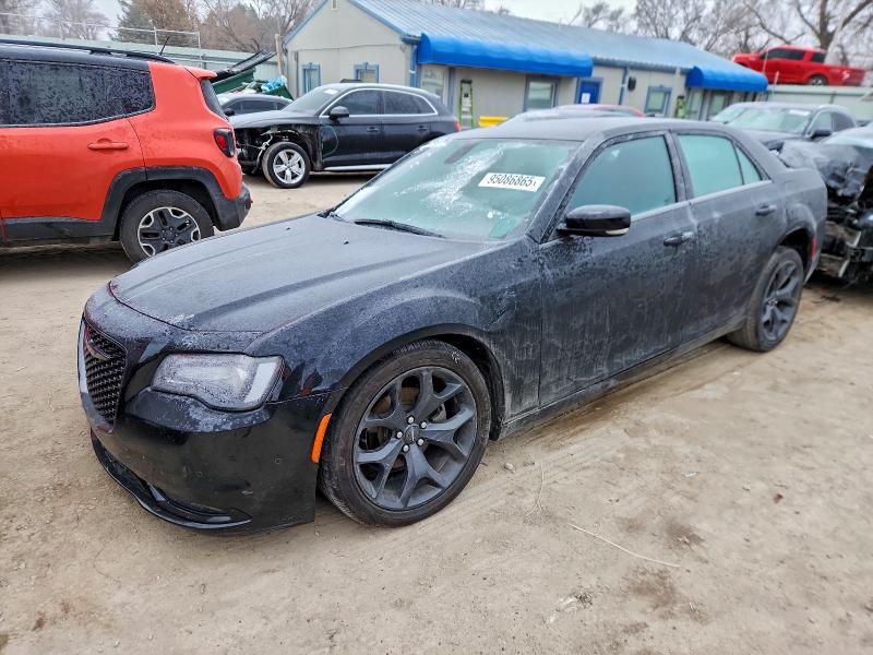 2021 CHRYSLER 300 — VIN 2C3CCABG4MH554653