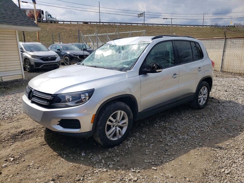 2017 VOLKSWAGEN TIGUAN — VIN WVGAV7AX7HK014788