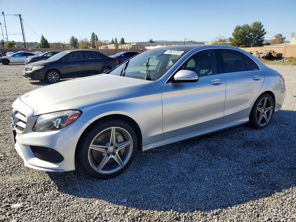 2015 MERCEDES-BENZ C — VIN 55SWF4KB7FU009530