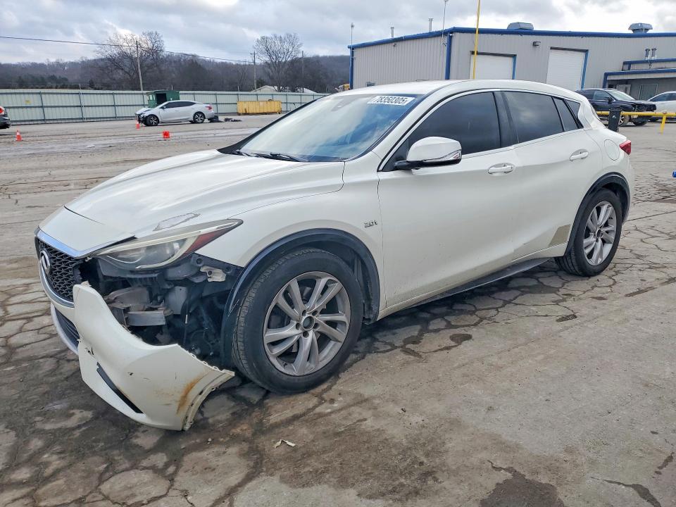 2017 INFINITI QX30 — VIN SJKCH5CP2HA027067