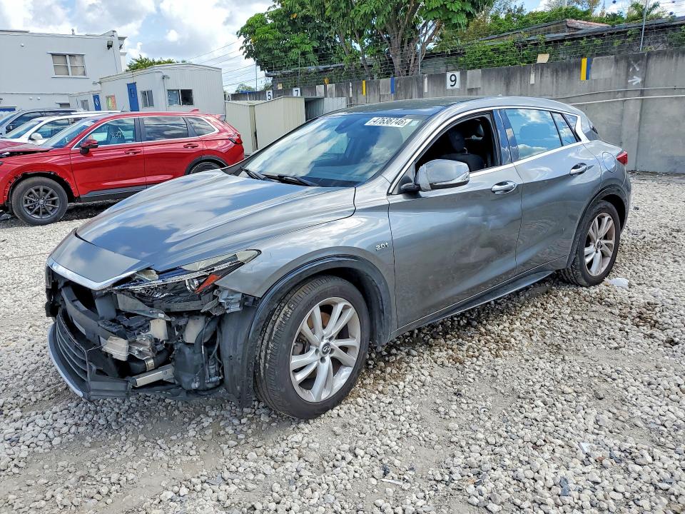 2018 INFINITI QX30 — VIN SJKCH5CP8JA054408