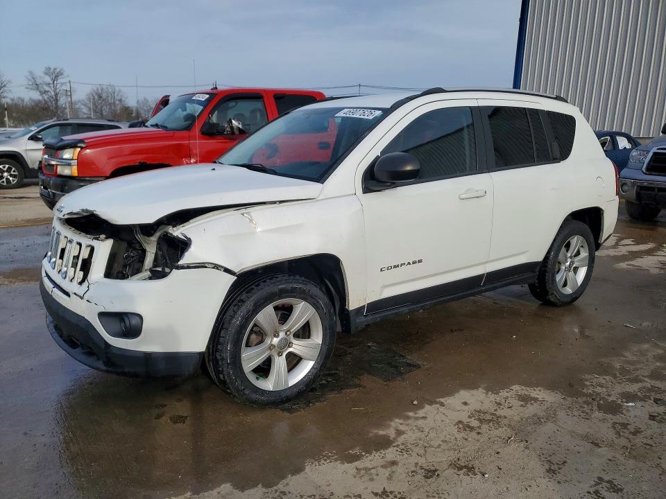 2016 JEEP COMPASS — VIN 1C4NJCBA6GD524640
