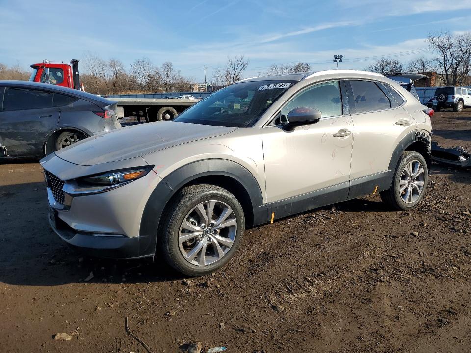 2022 MAZDA CX-30 — VIN 3MVDMBDL7NM403823