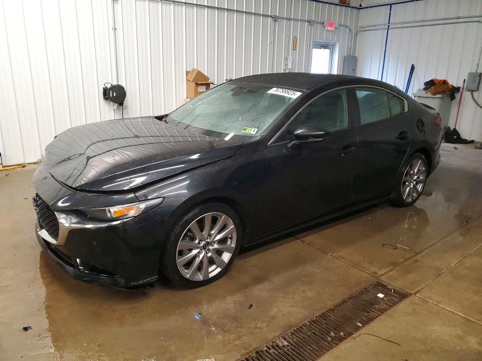 2019 MAZDA 3 — VIN JM1BPBAM5K1132475