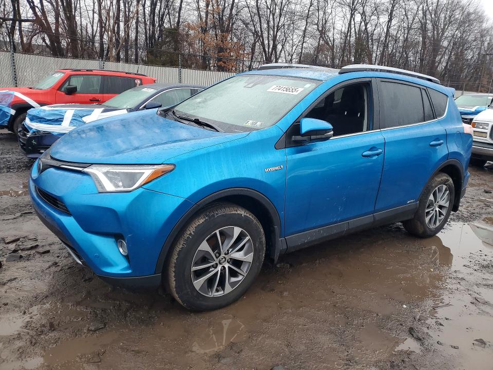 2017 TOYOTA RAV4 HV — VIN JTMRJREVXHD088640