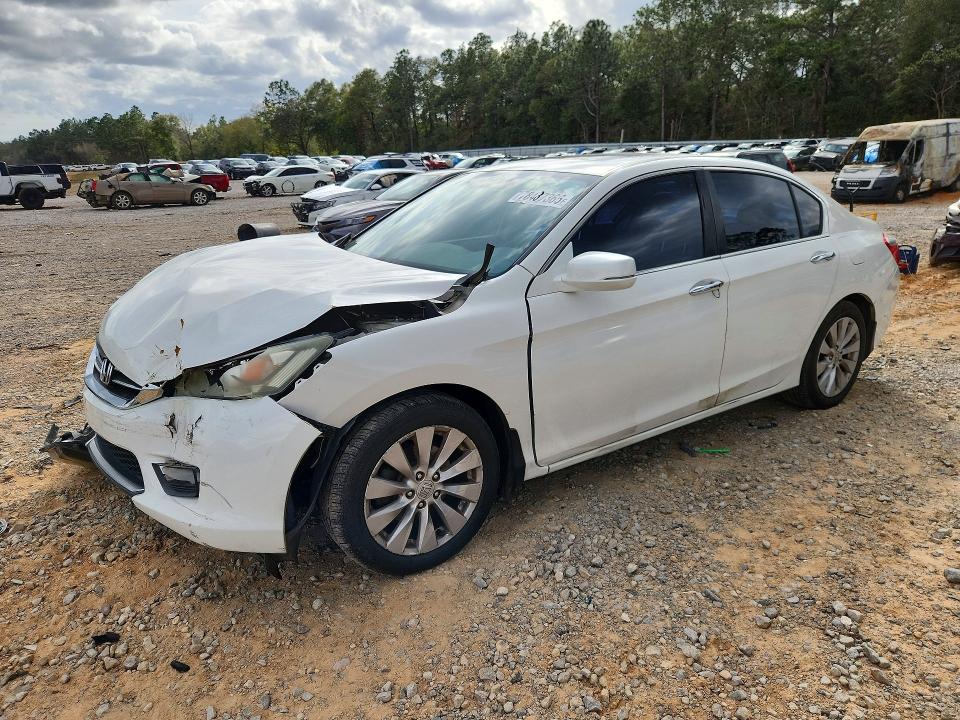 2015 HONDA ACCORD — VIN 1HGCR2F75FA061657