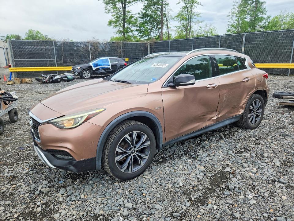 2018 INFINITI QX30 — VIN SJKCH5CR2JA047018