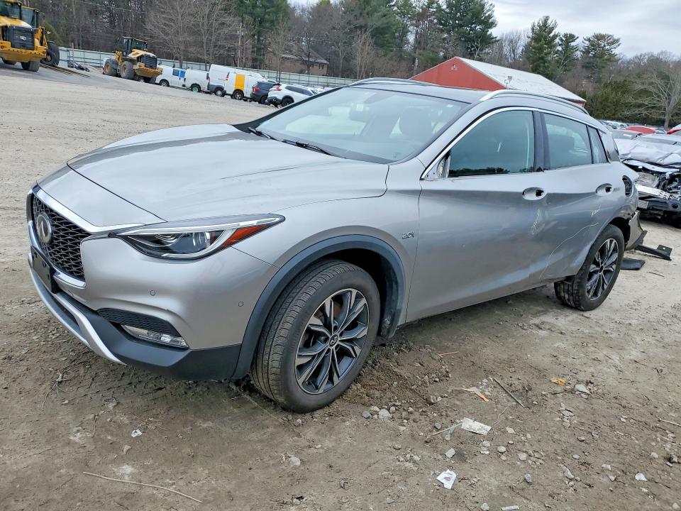 2018 INFINITI QX30 — VIN SJKCH5CRXJA005745