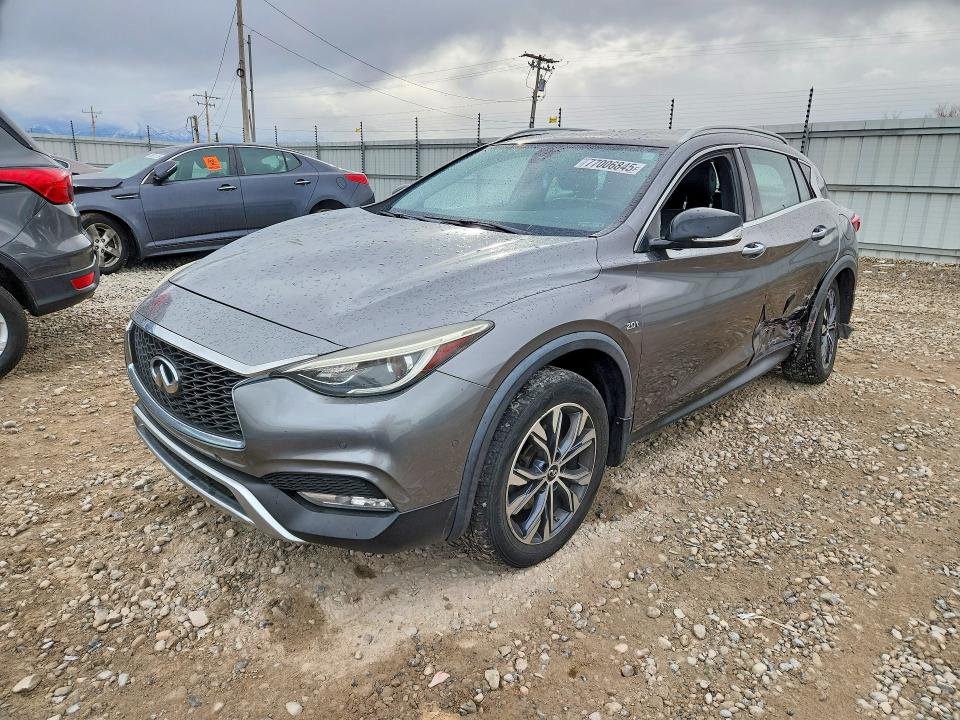 2017 INFINITI QX30 — VIN SJKCH5CR6HA034864