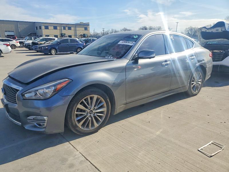 2017 INFINITI Q70 — VIN JN1BY1AP9HM740205