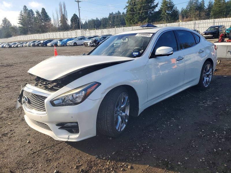 2018 INFINITI Q70 — VIN JN1BY1AP9JM180806