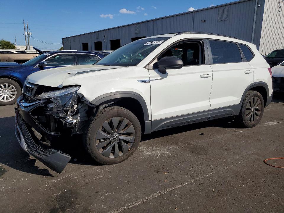 2024 VOLKSWAGEN TAOS — VIN 3VV5X7B27RM100228