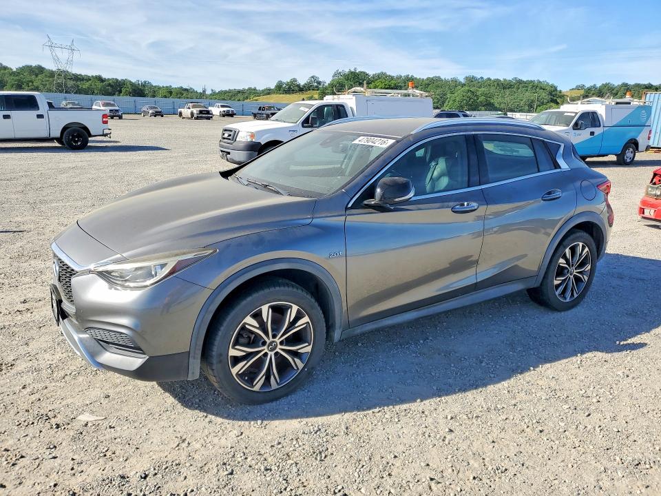 2017 INFINITI QX30 — VIN SJKCH5CR2HA038197