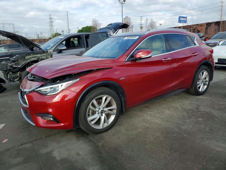2018 INFINITI QX30 — VIN SJKCH5CP2JA051830