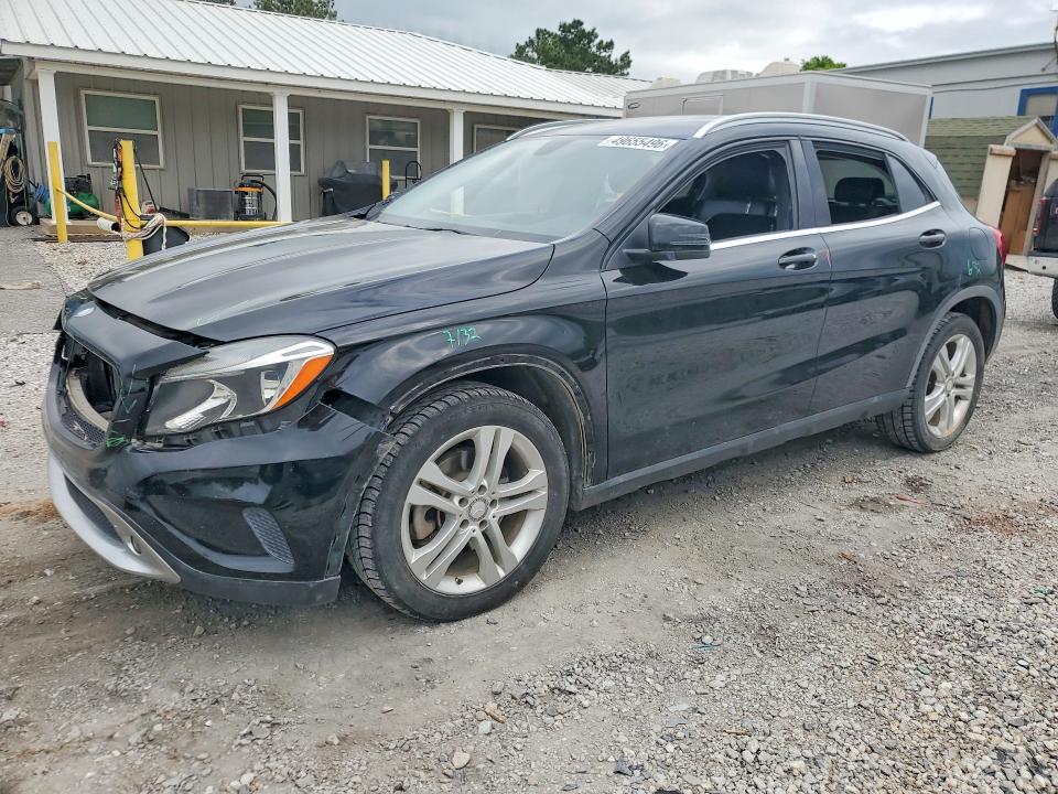 2015 MERCEDES-BENZ GLA — VIN WDCTG4GB5FJ037095