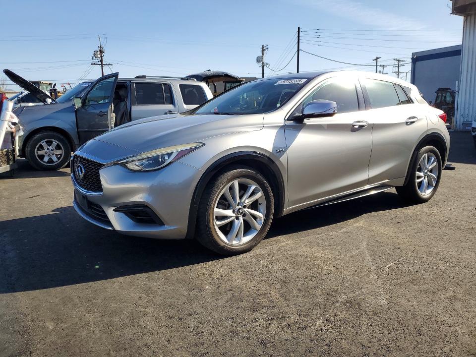 2017 INFINITI QX30 BASE — VIN SJKCH5CP7HA032717