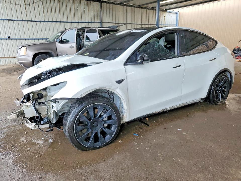 2022 TESLA MODEL Y — VIN 7SAYGDEE1NF480202