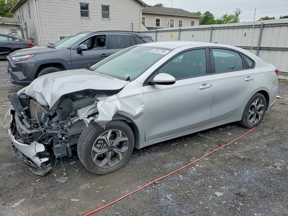 2021 KIA FORTE — VIN 3KPF24AD0ME319196