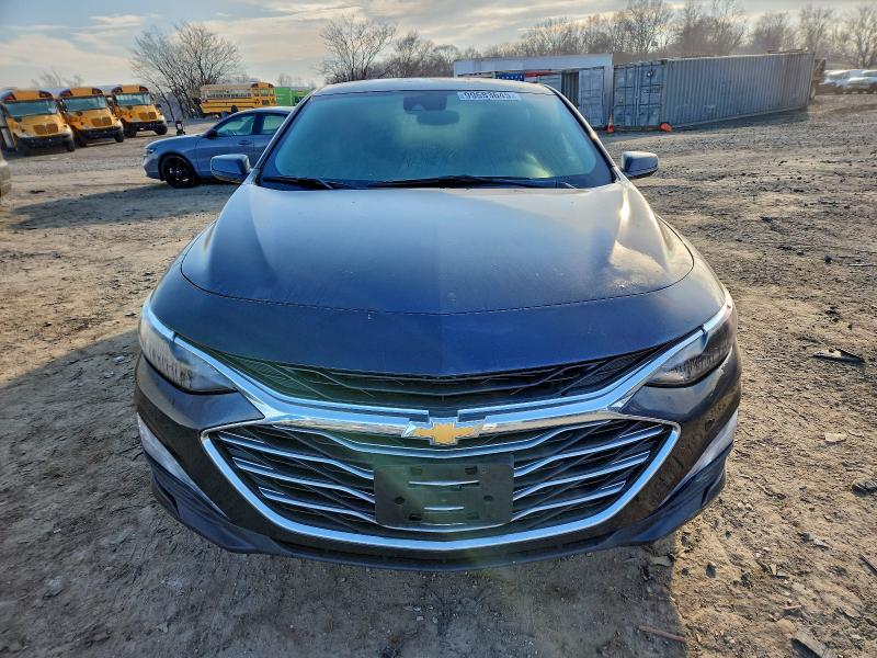 1G1ZD5ST4PF182883