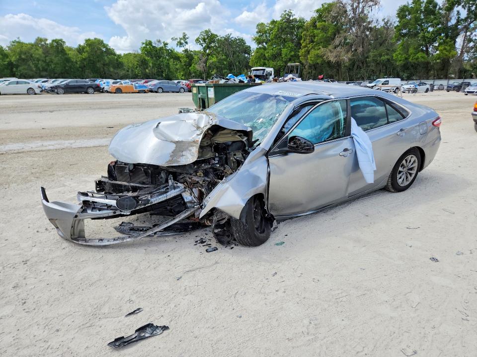 2016 TOYOTA CAMRY — VIN 4T4BF1FK2GR523529